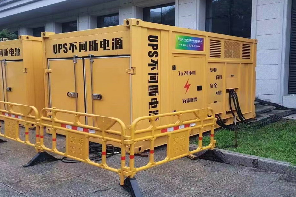 噶尔发电机租赁施工现场